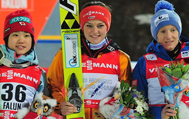 Mistrzyni olimpijska - mistrzynią świata! Carina Vogt ze złotym medalem