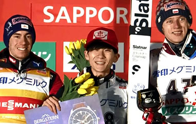 PŚ Sapporo: Sato wygrywa szalony konkurs, Kraft liderem, Kubacki na podium