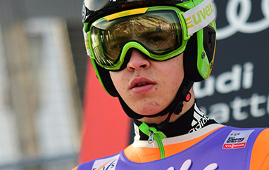 CoC Klingenthal: Bartol wygrywa, Lindvik liderem