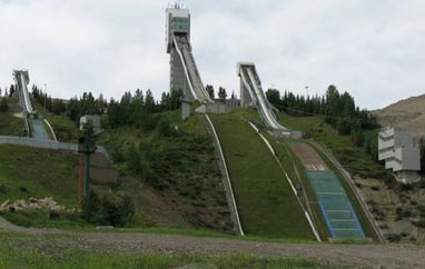 Skoki i kombinacja w Kanadzie uratowane