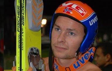 Jacobsen wygrywa serię próbną w Klingenthal