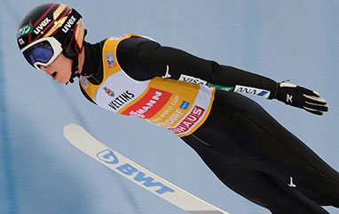 PŚ Klingenthal: Kwalifikacje dla Kobayashiego, Stoch trzeci