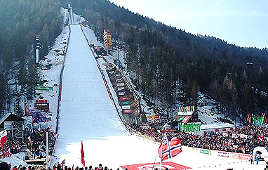 PŚ Planica: 11 zespołów w konkursie drużynowym