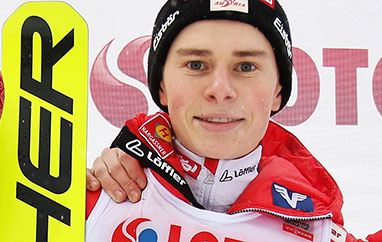 FIS Cup Oberhof: Rainer najlepszy w serii próbnej, Wróbel piąty