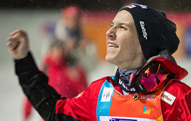 FIS Cup Falun: Zwycięstwo Resingera, Habdas tuż za podium