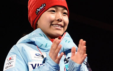 PŚ Oslo: Takanashi wygrywa, Lundby i Awwakumowa na podium