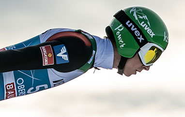 TCS Oberstdorf: Seria próbna dla Tschofeniga, Polacy poza czołówką