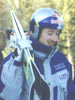 Adam Małysz (Polska) z nartami