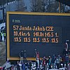 tablica z wynikiem Jakuba Jandy - prowadzenie po 1 serii w niedzielę