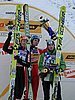 podium niedzielne - Roar Ljoekelsoey (Norwegia), Janne Ahonen (Finlandia), Jakub Janda (Czechy)
