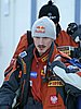 Adam Małysz (Polska) idzie do samochodu