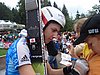 Simon Ammann (Szwajcaria) rozdaje autografy