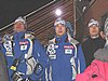 Finowie obserwują wyniki innych skoczków: Jussi Hautamaeki i Veli-Matti Lindstroem (Finlandia)