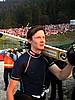 Tami Kiuru (Finlandia) uśmiecha się do kibiców
