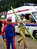 Bjoern Einar Romoeren (Norwegia) pozdrawia kibiców