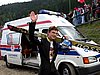 Denis Kornilov (Rosja) macha do kibiców
