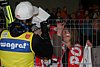 Gregor Schlierenzauer (Austria) rozdaje autografy