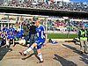 Veli-Matti Lindstroem (Finlandia) trenuje panowanie nad piłką