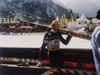 Tami Kiuru (Finlandia) z nartami