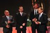Drużyna Wolnej Polski - siatkarze: prezes PZPS Mirosław Przedpełski, Sebastian Świderski, Piotr Gruszka oraz premier Doland Tusk