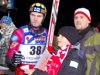 Janne Ahonen (Finlandia) z polskimi kibicami