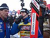 Janne Ahonen (Finlandia) rozmawia przez krótkofalówkę