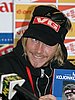 Bjoern Einar Romoeren (Norwegia) reklamuje książkę o swoim trenerze